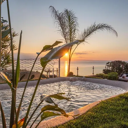 Luxury Taorum With Spectacular Sea Views In Villa