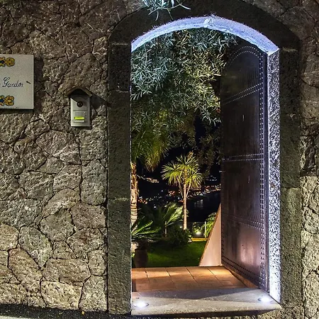 Luxury Taorum With Spectacular Sea Views In Villa