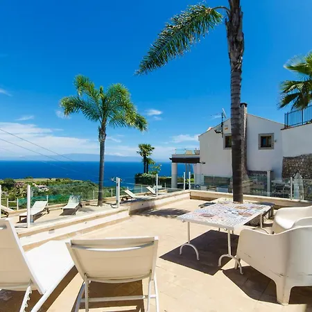 Villa Luxury Taorum With Spectacular Sea Views In Taormina